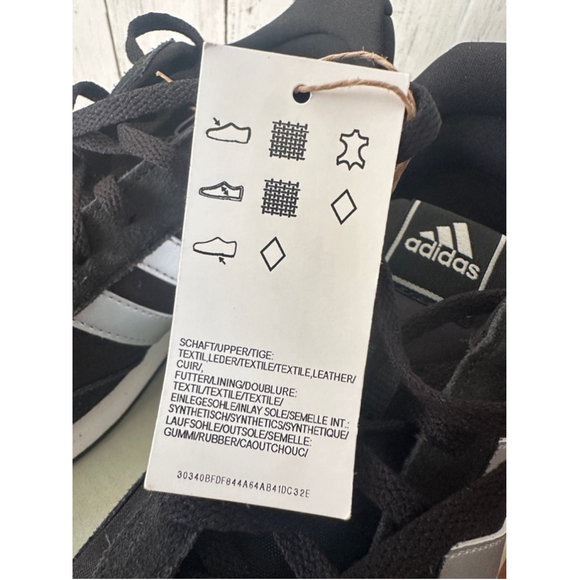 Adidas Run 60s 3.0 Sneakers Black Silver Size 8 and 10 - Picture 9 of 9